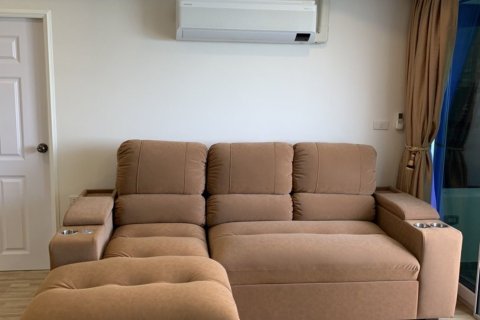 Apartamento de 2 dormitorios en Pattaya, Tailandia № 145386 - foto 2