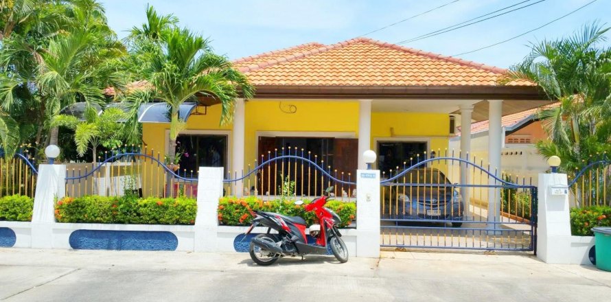 Casa de 3 dormitorios en Pattaya, Tailandia № 146071