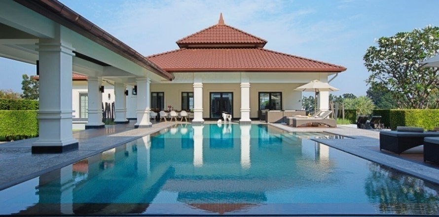 Villa in Hua Hin, Thailand 4 Schlafzimmer № 168696