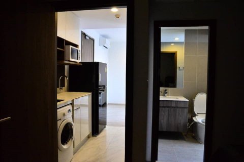 Eigentumswohnung in Watthana, Bangkok, Thailand, 1 Schlafzimmer  № 200630 - Foto 6