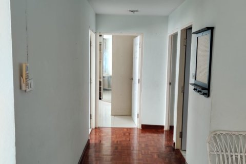 Eigentumswohnung in Watthana, Bangkok, Thailand, 3 Schlafzimmer  № 200628 - Foto 12