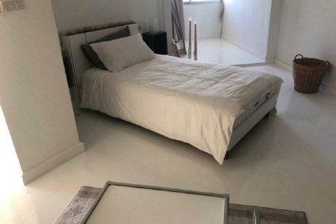Eigentumswohnung in Watthana, Bangkok, Thailand, 3 Schlafzimmer  № 200628 - Foto 14