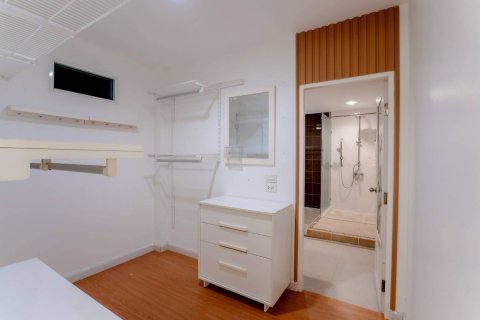 Chalet de 5 dormitorios en Hua Hin, Tailandia № 170957 - foto 24