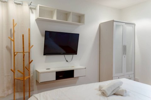 Chalet de 5 dormitorios en Hua Hin, Tailandia № 170957 - foto 15