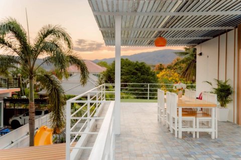 Chalet de 5 dormitorios en Hua Hin, Tailandia № 170957 - foto 29