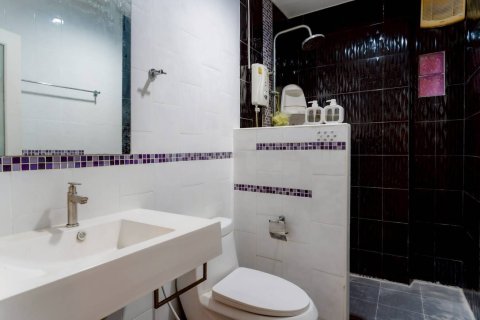 Chalet de 5 dormitorios en Hua Hin, Tailandia № 170957 - foto 26
