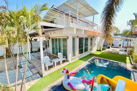 Chalet de 5 dormitorios en Hua Hin, Tailandia № 170957 - foto 2