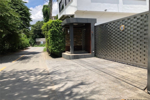 Casa de 5 dormitorios en Bangkok, Tailandia № 189371 - foto 7