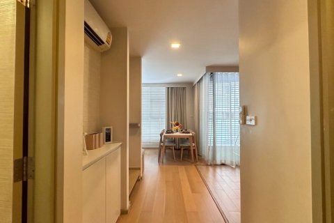 Condominio de 2 dormitorios en Bangkok, Tailandia № 194695 - foto 11
