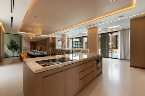Villa in Kamala, Thailand 6 bedrooms № 194696 - photo 15