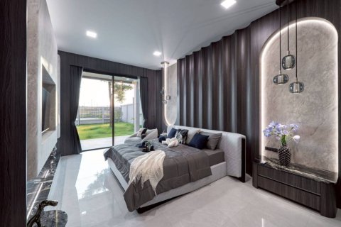 Villa in Pattaya, Thailand 7 Schlafzimmer № 176782 - Foto 10