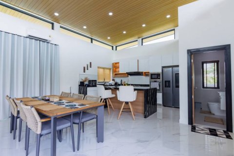Chalet de 2 dormitorios en Pran Buri, Tailandia № 176785 - foto 10
