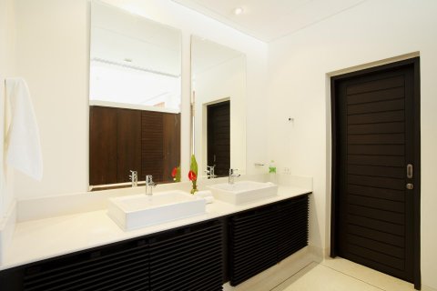 Chalet de 4 dormitorios en Pa Klok, Tailandia № 148335 - foto 24