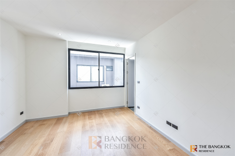Casa de 4 dormitorios en Bangkok, Tailandia № 189114 - foto 5