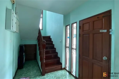 Maison à Bangkok, Thaïlande 4 chambres № 189119