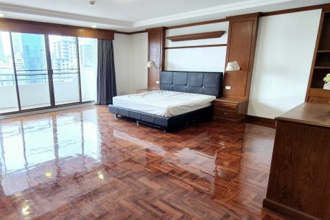 Condo à Watthana, Bangkok, Thaïlande, 3 chambres № 151721 - photo 18