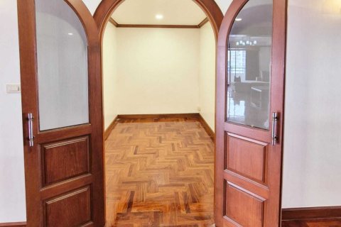 Condo à Watthana, Bangkok, Thaïlande, 3 chambres № 151721 - photo 4