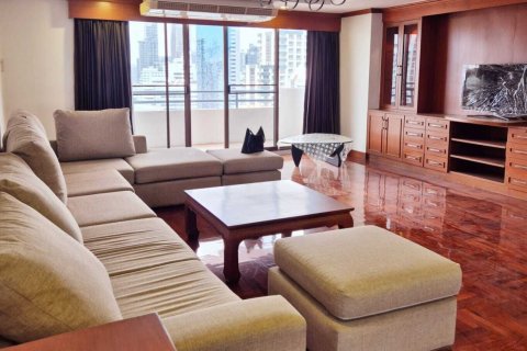 Condo à Watthana, Bangkok, Thaïlande, 3 chambres № 151721 - photo 2