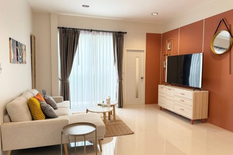 Chalet de 3 dormitorios en Cha-am, Tailandia № 170054 - foto 4