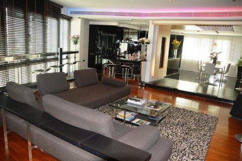 Condo à Bangkok, Thaïlande, 3 chambres  № 66876 - photo 7