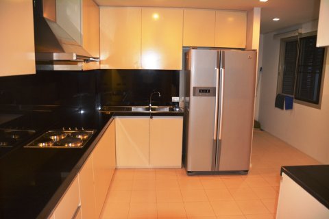 Condominio de 4 dormitorios en Bangkok, Tailandia № 66881 - foto 9