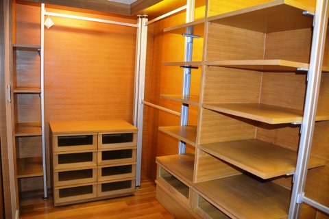 Condominio de 4 dormitorios en Bangkok, Tailandia № 66881 - foto 13