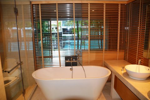 Condominio de 4 dormitorios en Bangkok, Tailandia № 66881 - foto 14