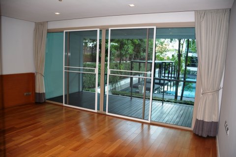 Condominio de 4 dormitorios en Bangkok, Tailandia № 66881 - foto 11