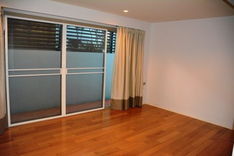 Condominio de 4 dormitorios en Bangkok, Tailandia № 66881 - foto 19