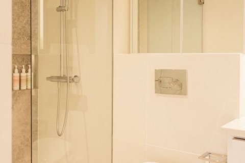 Condominio de 1 dormitorio en Bangkok, Tailandia № 143359 - foto 9