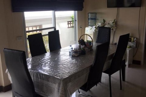 Casa de 4 dormitorios en Pattaya, Tailandia № 66463 - foto 3