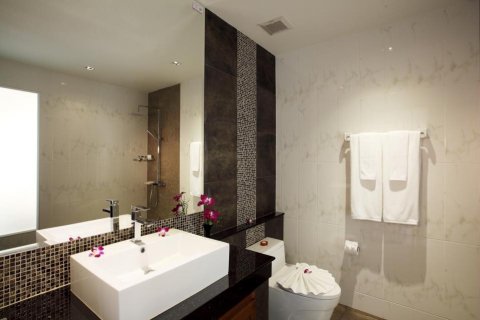 House in Phuket, Thailand 3 bedrooms № 66466 - photo 11