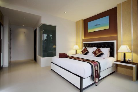 House in Phuket, Thailand 3 bedrooms № 66466 - photo 6