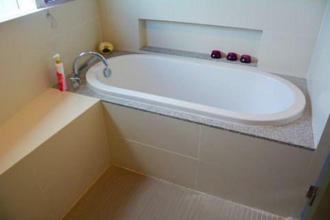 Condominio de 3 dormitorios en Bangkok, Tailandia № 66465 - foto 16
