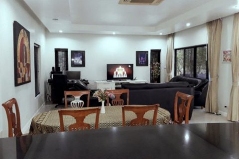 Casa de 3 dormitorios en Pattaya, Tailandia № 66462 - foto 6