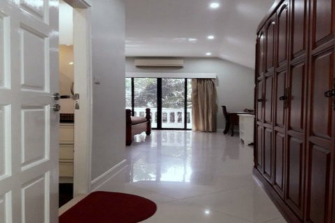 Casa de 3 dormitorios en Pattaya, Tailandia № 66462 - foto 5