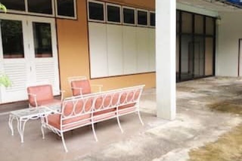 Haus in Bangkok, Thailand 6 Schlafzimmer № 157559 - Foto 17