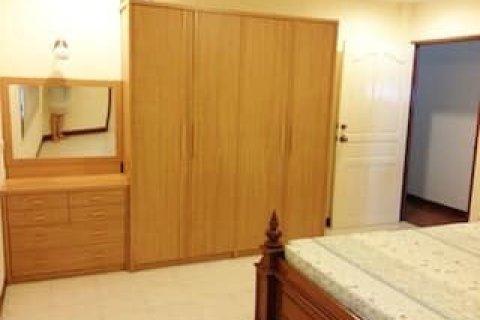 Haus in Bangkok, Thailand 6 Schlafzimmer № 157559 - Foto 8