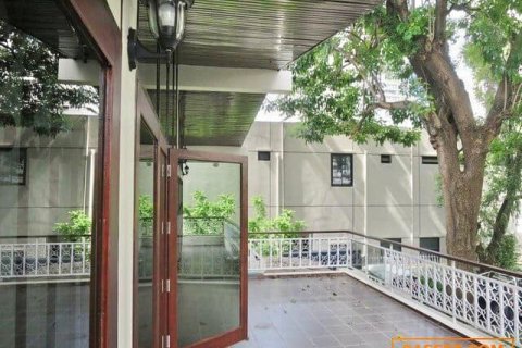 Casa de 4 dormitorios en Bangkok, Tailandia № 157554 - foto 2