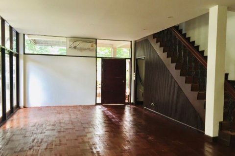 Casa de 4 dormitorios en Bangkok, Tailandia № 157554 - foto 7
