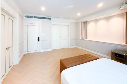 Condominio de 4 dormitorios en Bangkok, Tailandia № 201247 - foto 22