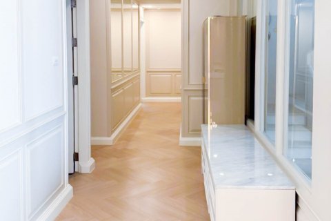 Condominio de 4 dormitorios en Bangkok, Tailandia № 201247 - foto 12