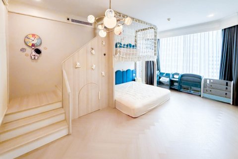Condominio de 4 dormitorios en Bangkok, Tailandia № 201247 - foto 10