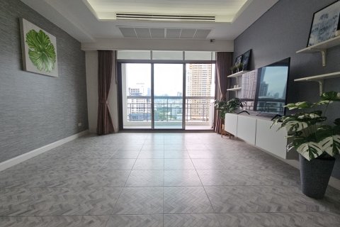 Eigentumswohnung in Watthana, Bangkok, Thailand, 3 Schlafzimmer  № 201248 - Foto 13