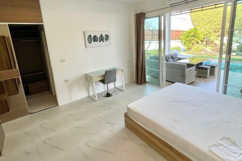 Chalet de 3 dormitorios en Hua Hin, Tailandia № 168560 - foto 8