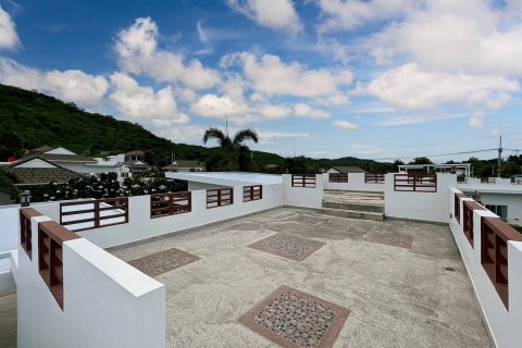 Chalet de 2 dormitorios en Hua Hin, Tailandia № 168554 - foto 29