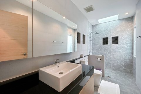 Chalet de 2 dormitorios en Hua Hin, Tailandia № 168554 - foto 21