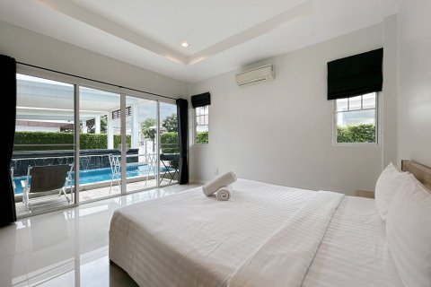 Chalet de 2 dormitorios en Hua Hin, Tailandia № 168554 - foto 19
