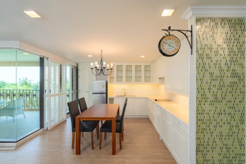 Condominio de 3 dormitorios en Hua Hin, Tailandia № 168558 - foto 11