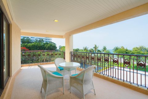 Condominio de 3 dormitorios en Hua Hin, Tailandia № 168558 - foto 4
